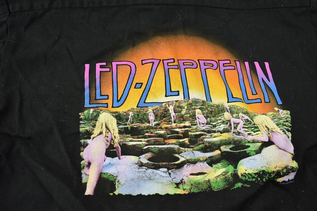 Vintage 2003 Led Zeppelin Graphic Short Sleeve Button Up Band Shirt Size XL