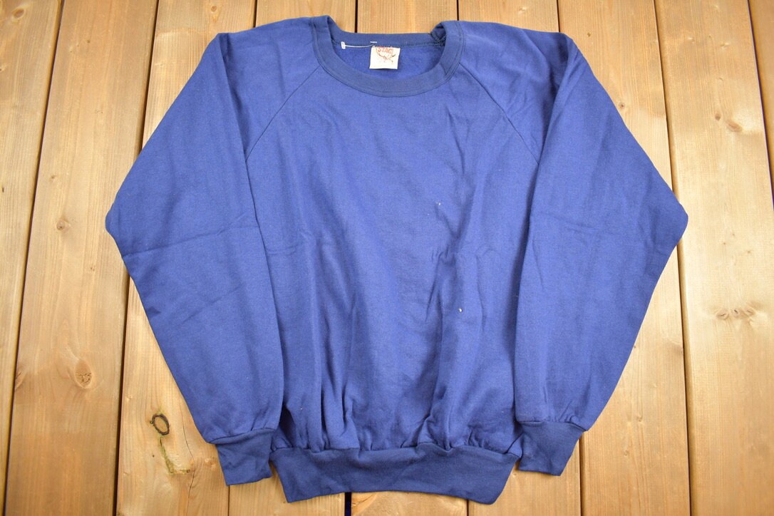 Vintage 1980s Blank Blue Stag Crewneck Sweatshirt / 80s Crewneck / Made In Canada / Essential / 80s Blank / Raglan Sleeve Crewneck /