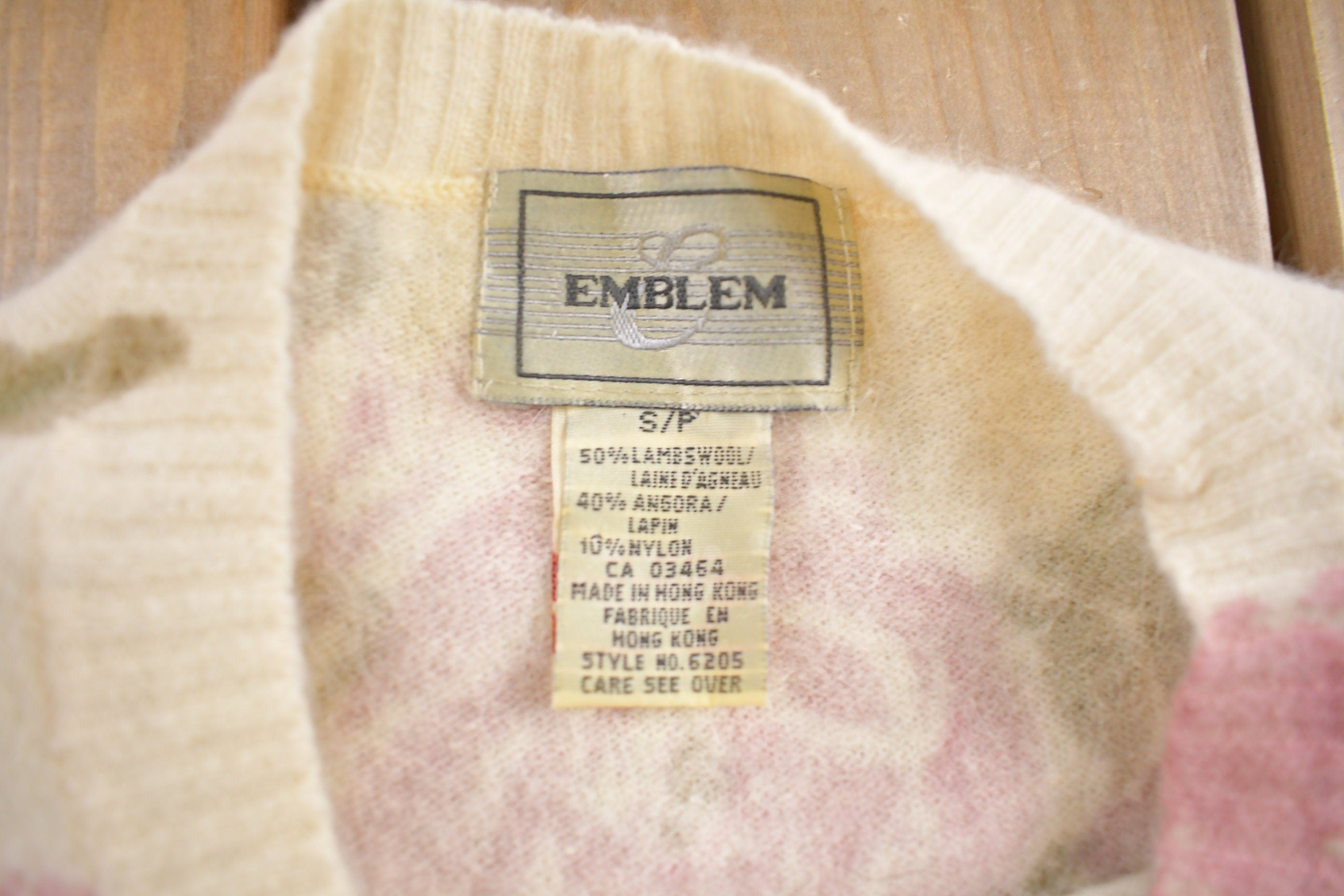 Vintage 1990s Emblem Floral Knitted Crewneck Sweater
