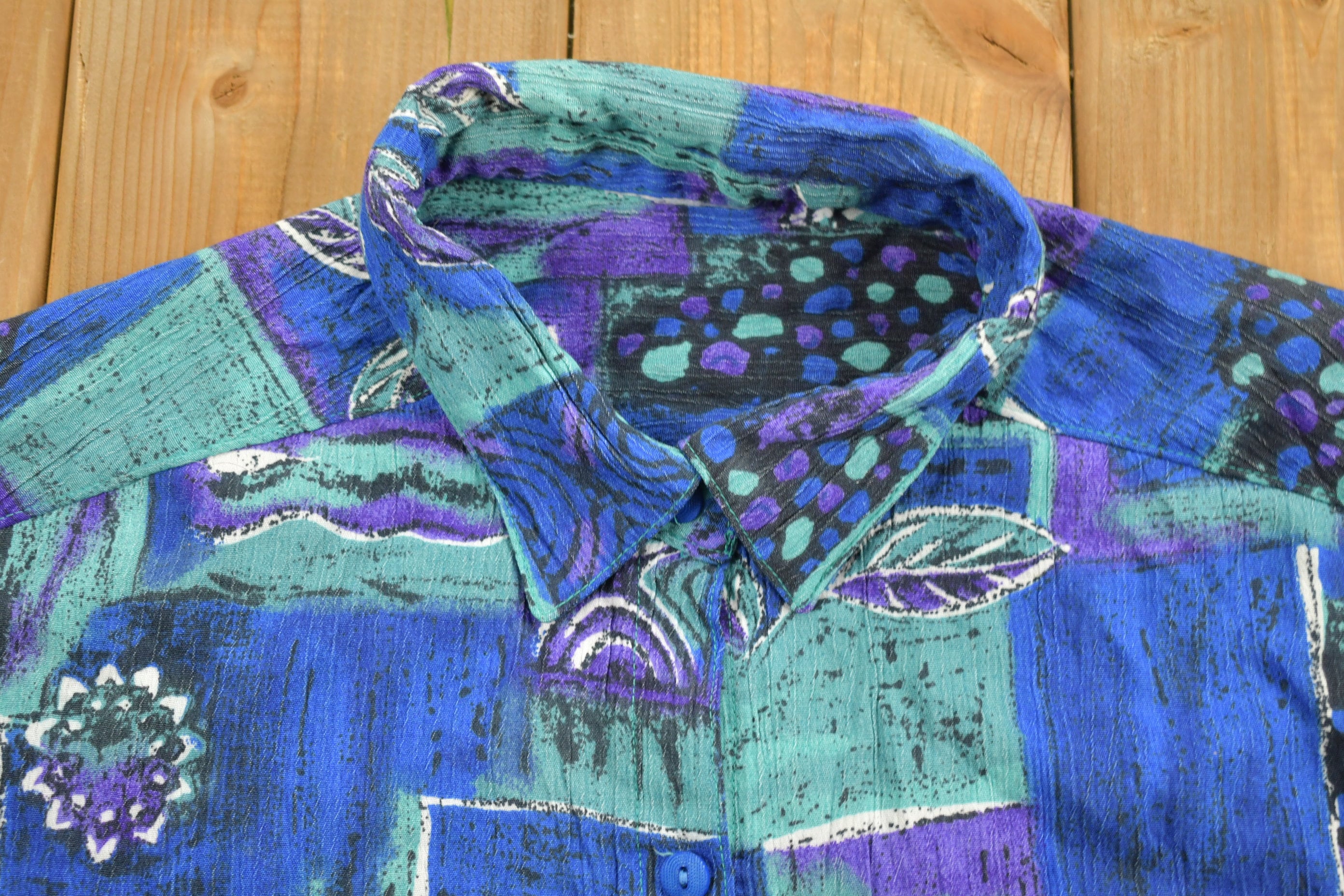 Vintage 1980s All Over Print Floral Leaf Button Up Shirt
