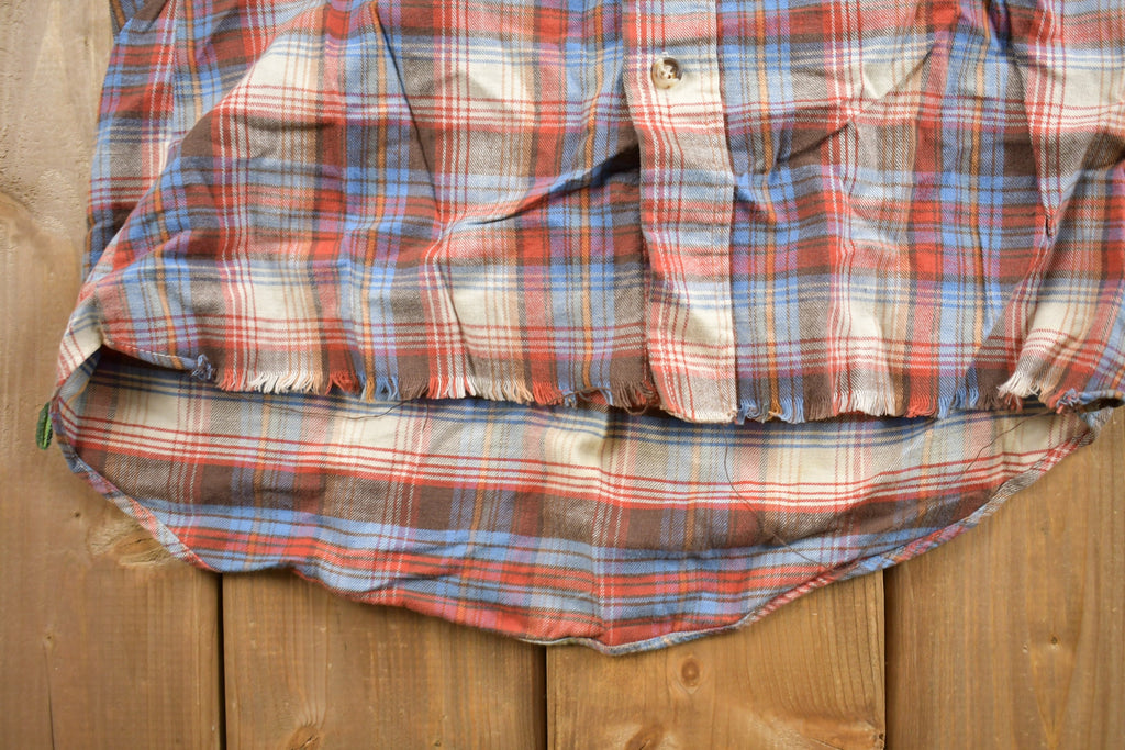 Vintage 1980s JC Penny Plain Pockets Plaid Button Up Shirt