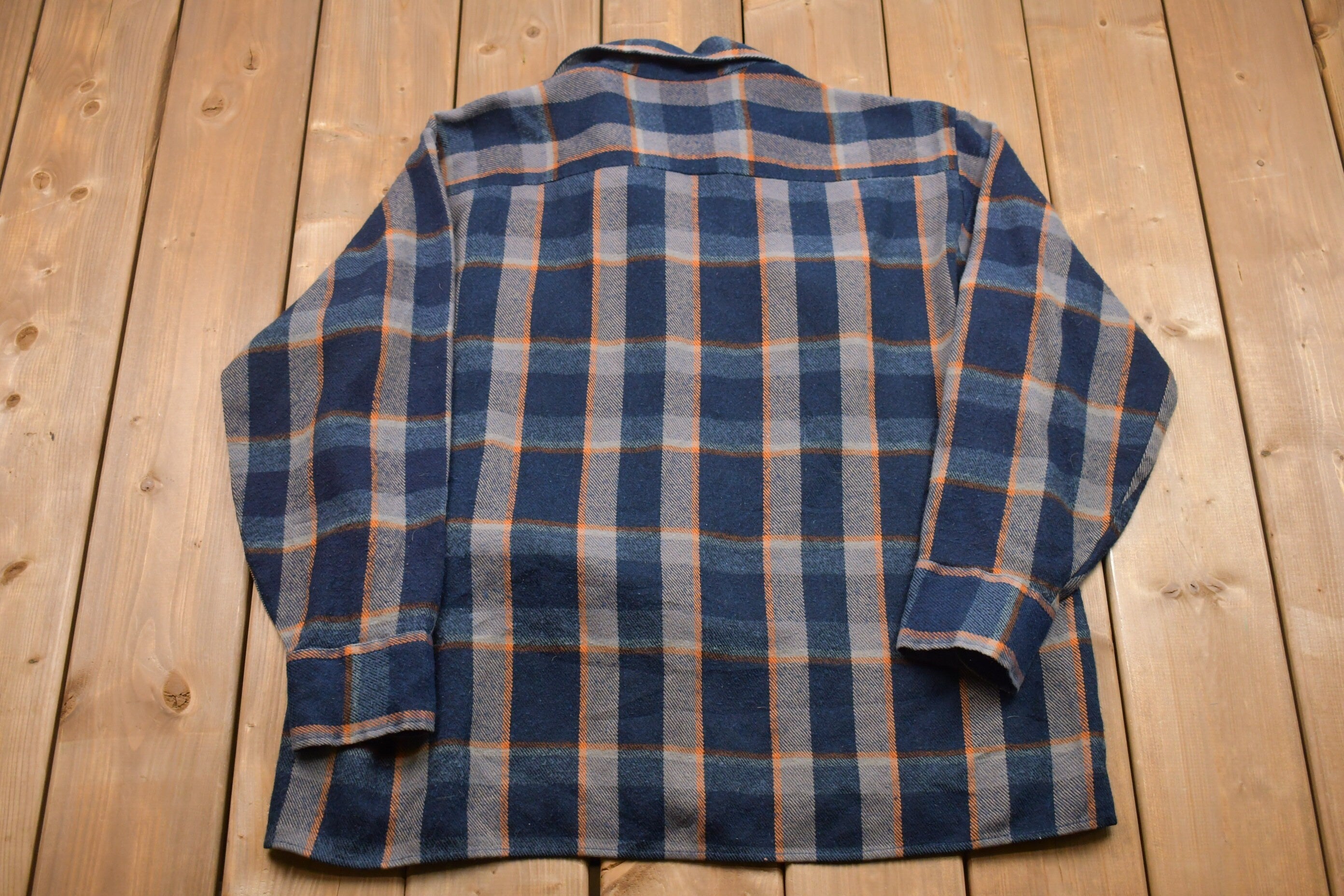 Vintage 1990s Van Heusen Plaid Lined Button Up Shirt