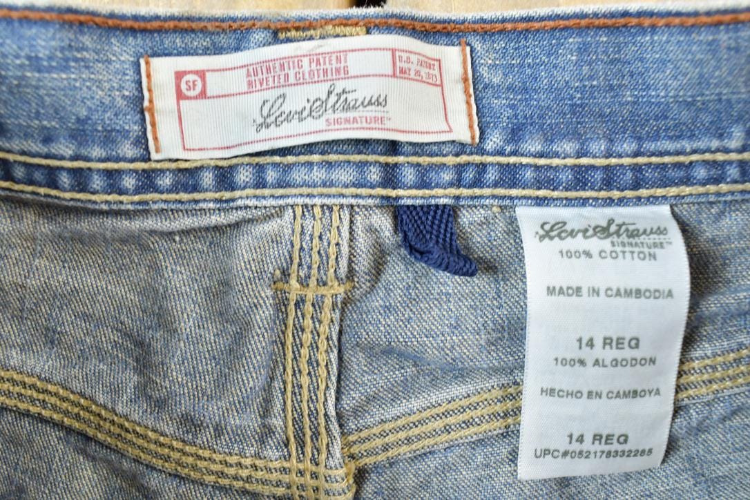 Vintage 1990s Levis Jean Shorts