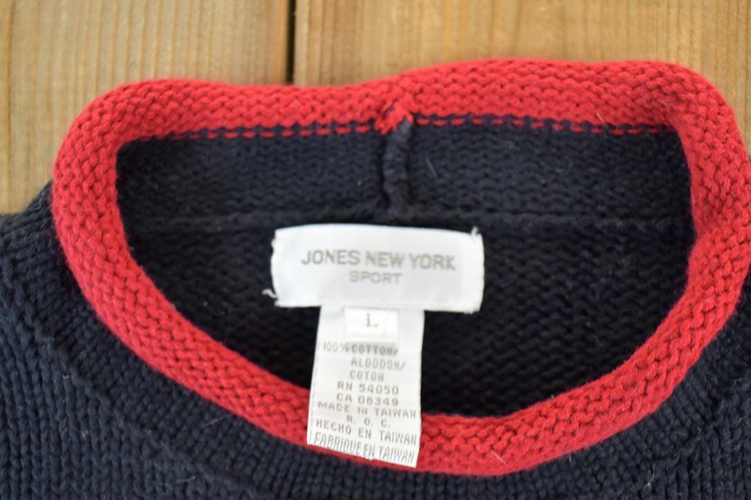 Vintage 1990s Jones New York Snowflake Knit Crewneck Sweater