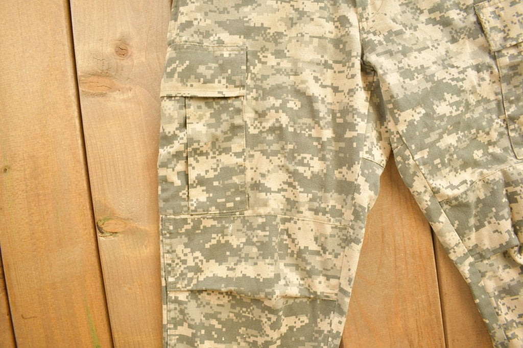 Vintage 1990s Military Digital Camouflage Cargo Pants Size 27 x 30 / Streetwear / Army Pants / Vintage Cargos / Digi Camo / Tactical Pants