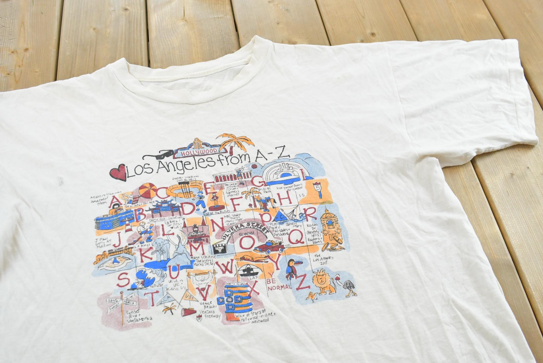 Vintage 1990s Los Angeles A-Z Sight Seeing Souvenir T-Shirt Men's L / Single Stitch / 90s Vacation Tee / Travel Destination Tourism
