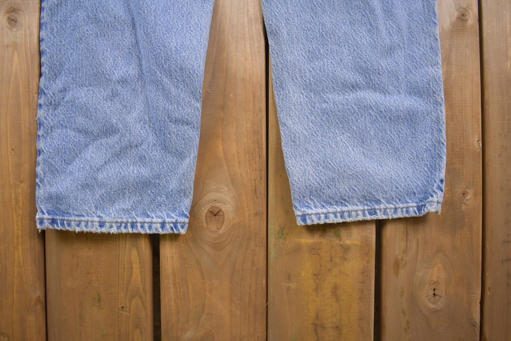 Vintage 1990s Lee Light Wash Blue Denim 28 x 29
