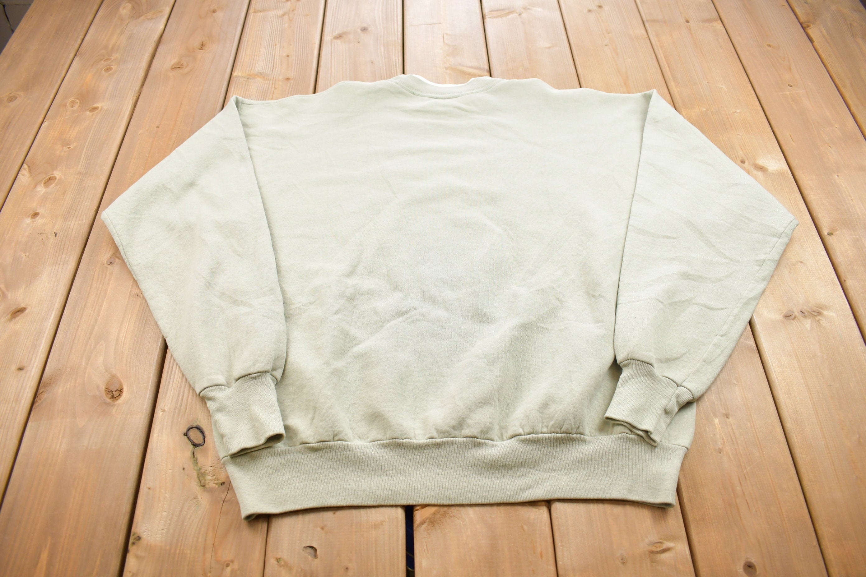 Vintage 1990s Hanes Purple Flower Crewneck Sweatshirt