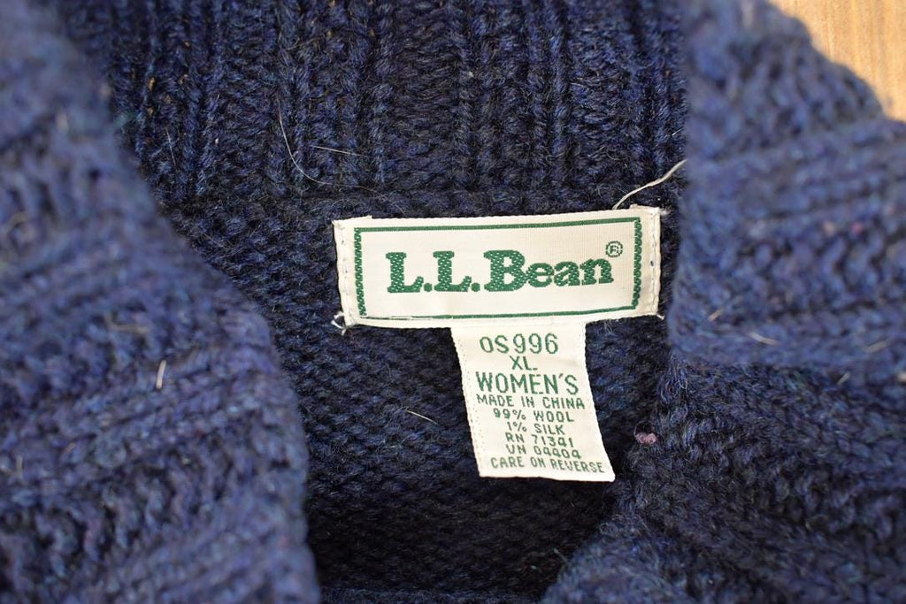 Vintage 1990s LL Bean Christmas Reindeer Wool Knit Crewneck Sweater Women's L