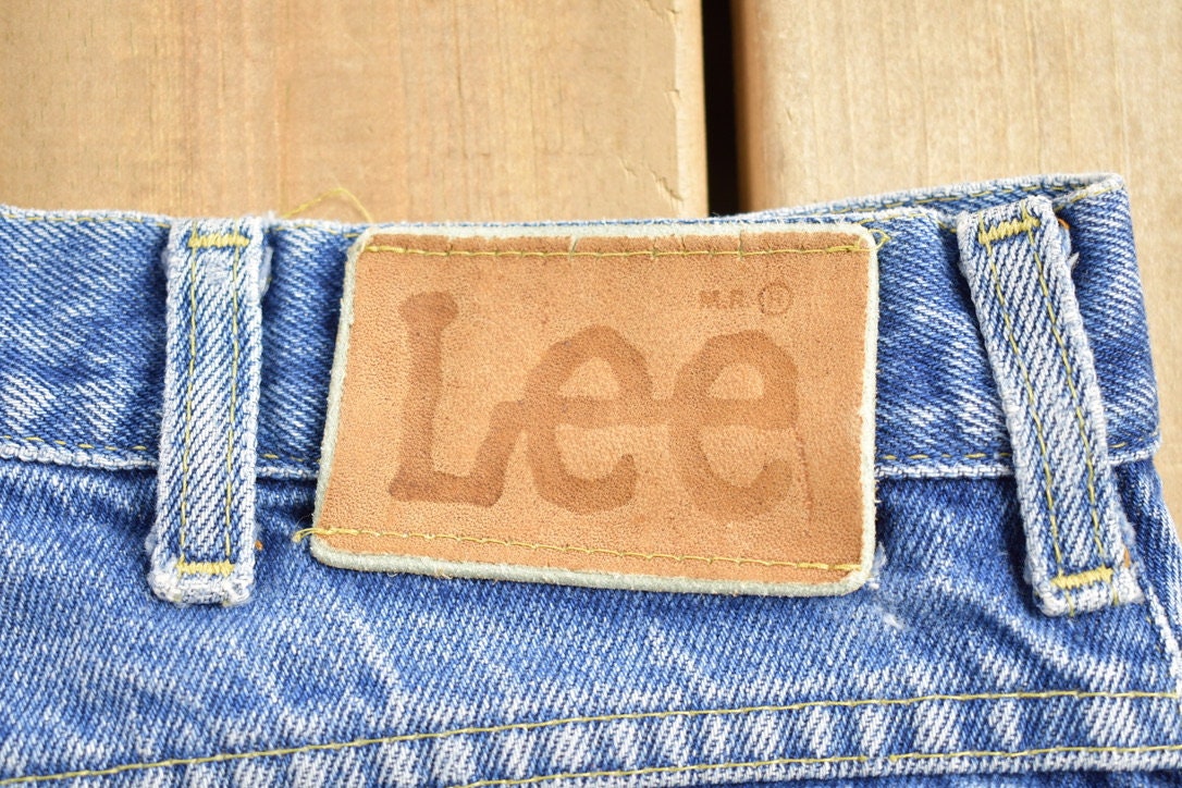 Vintage 1990's Lee Blue Jeans Size 35 x 30.5