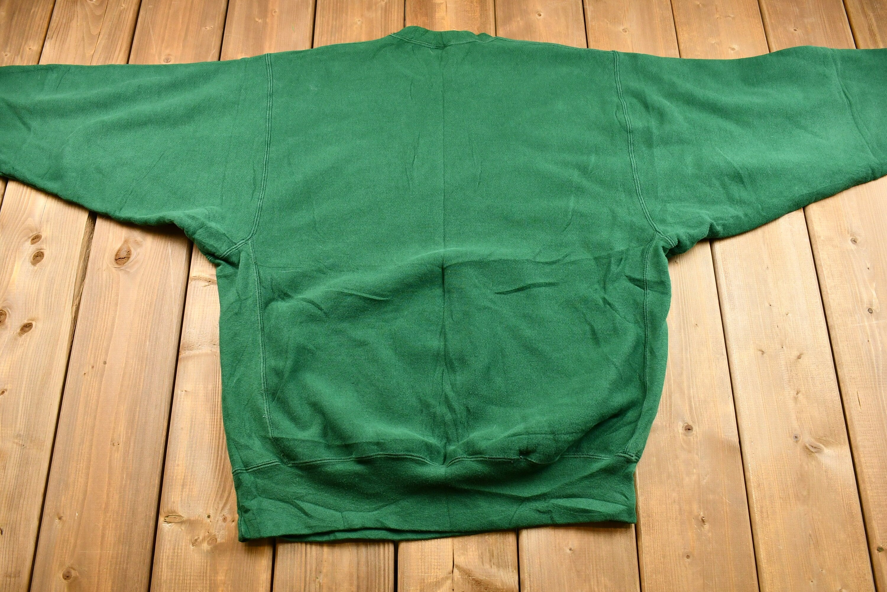 Vintage 1990s University of Wisconsin-Whitewater Social Work Embroidered Crewneck Sweatshirt