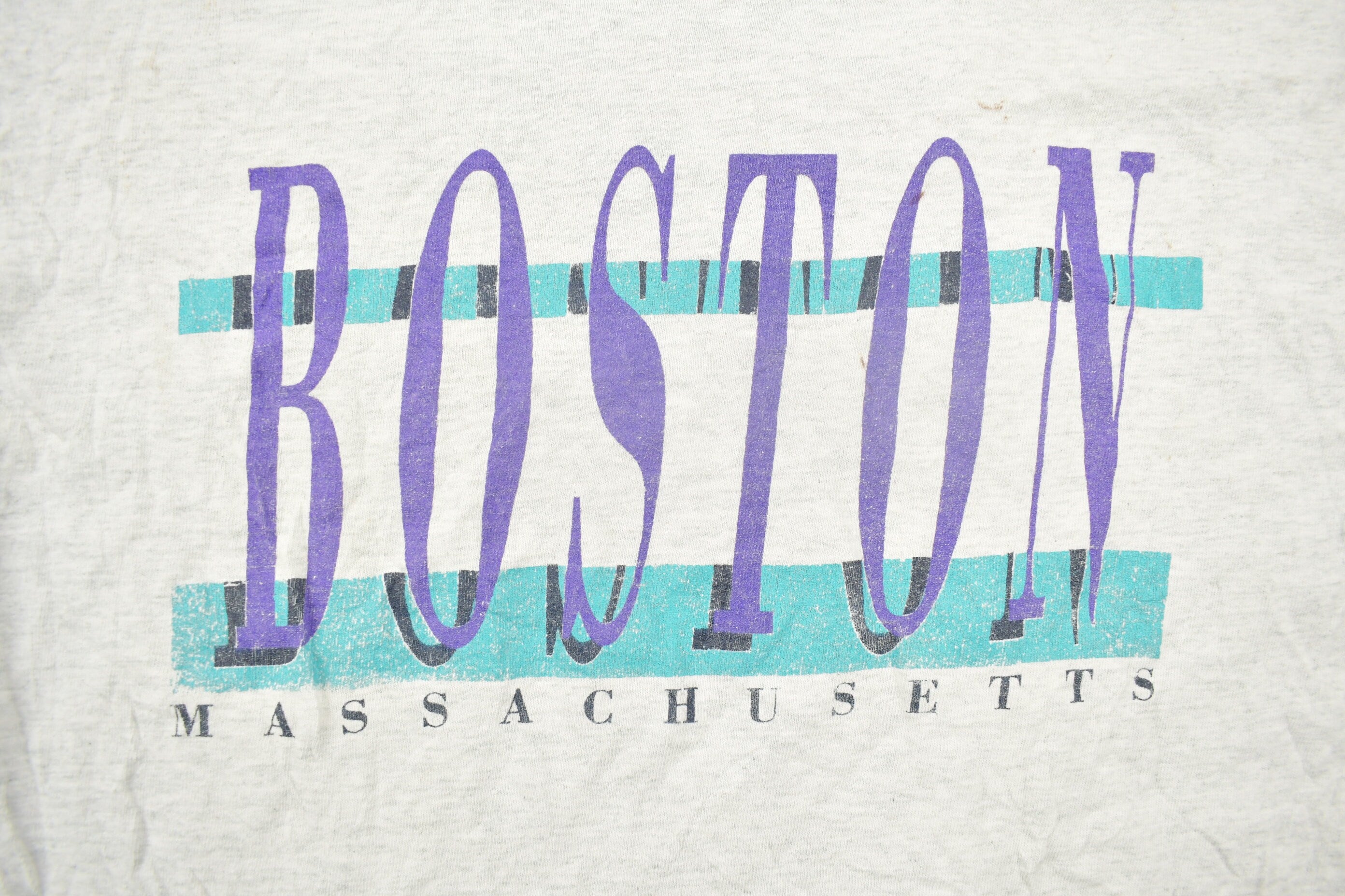 Vintage 1990s Boston Graphic T-Shirt Streetwear Retro