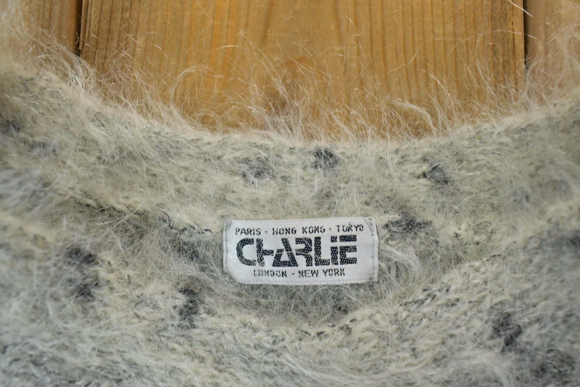 Vintage 1990s Charlie 100% Fuzzy Wool Knit Sweater
