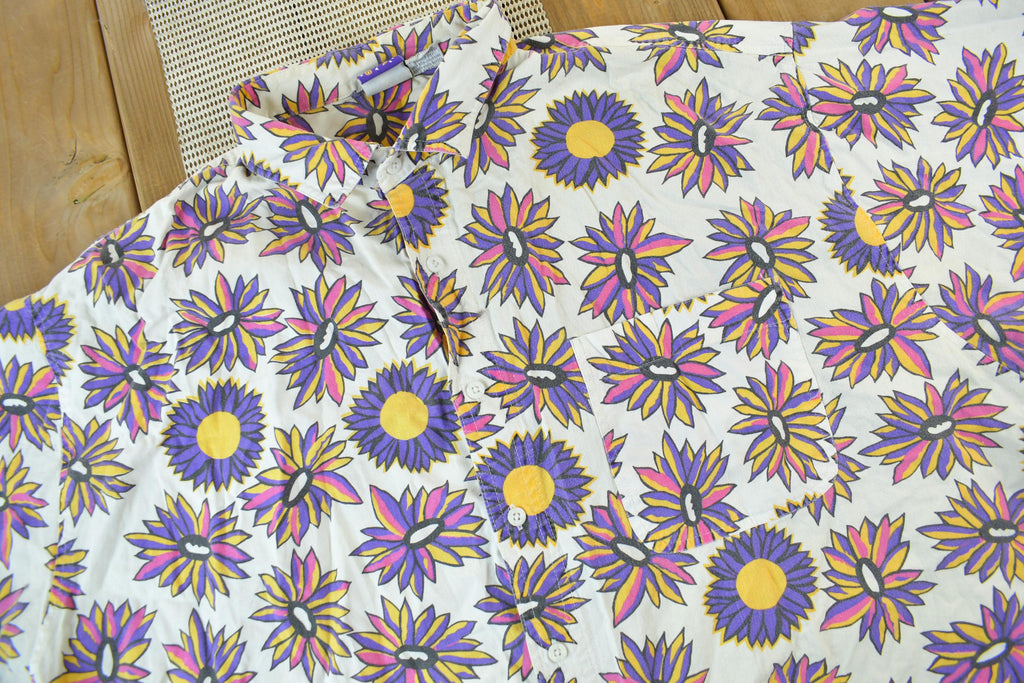 Vintage 1990s Pro Spirit All Over Print Floral Geometric Short Sleeve Button Up Shirt