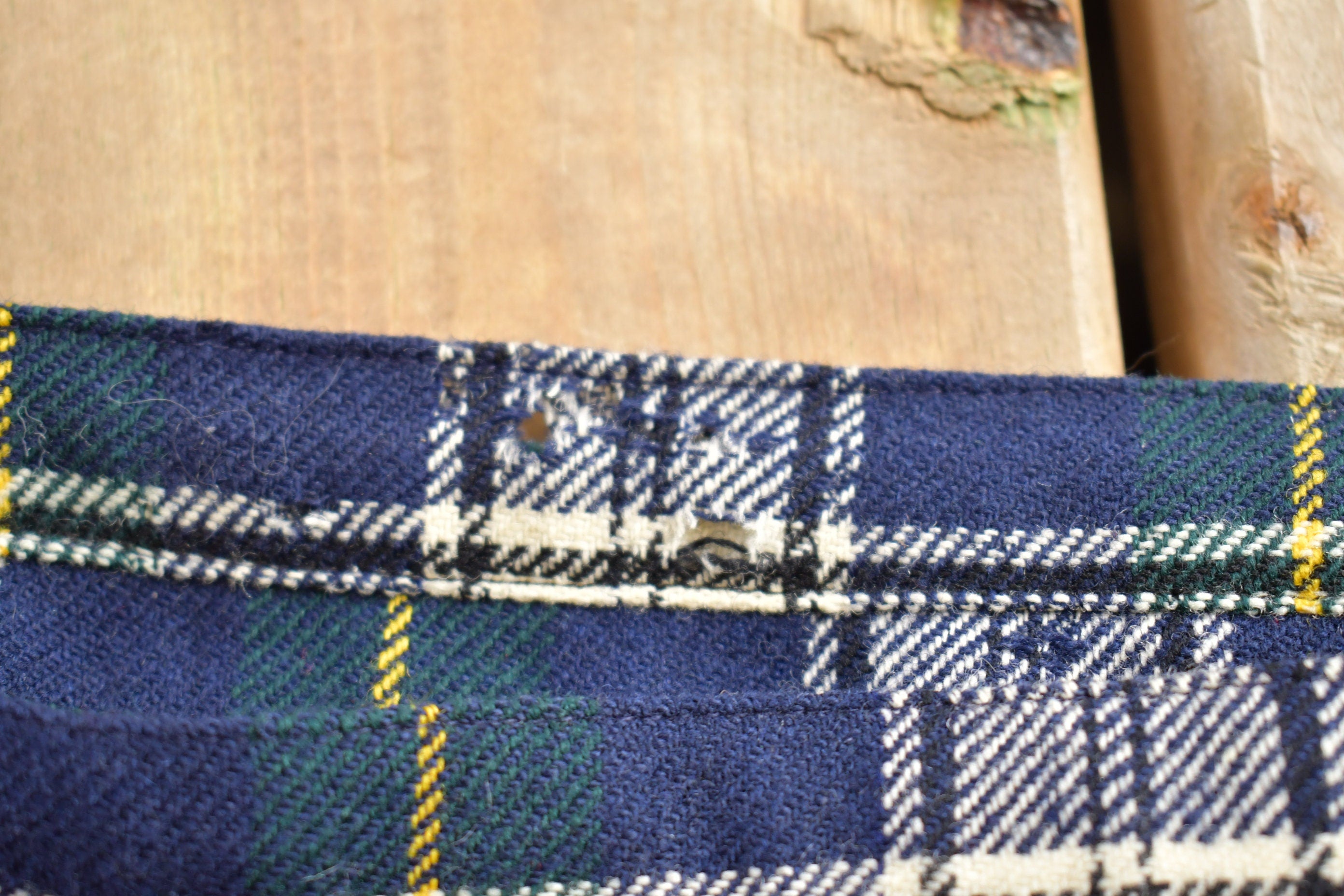 Vintage 1980s Scottish Export House Plaid Kilt Skirt 24 x 28.5