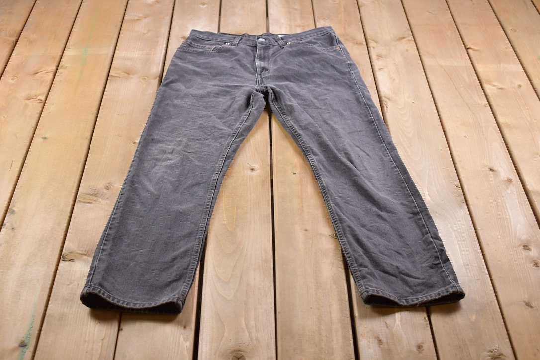 Vintage 1990s Black Levi's 505 Red Tab Denim Jeans Size 32 x 30