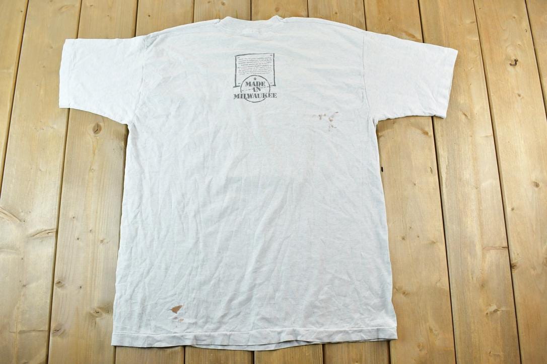 Vintage 1990s Milwaukee Tailgators Single Stitch Cartoon T-Shirt / 90s Vintage Souvenir Tee / Rare Vacation Tee / Summer Shirt Made In USA