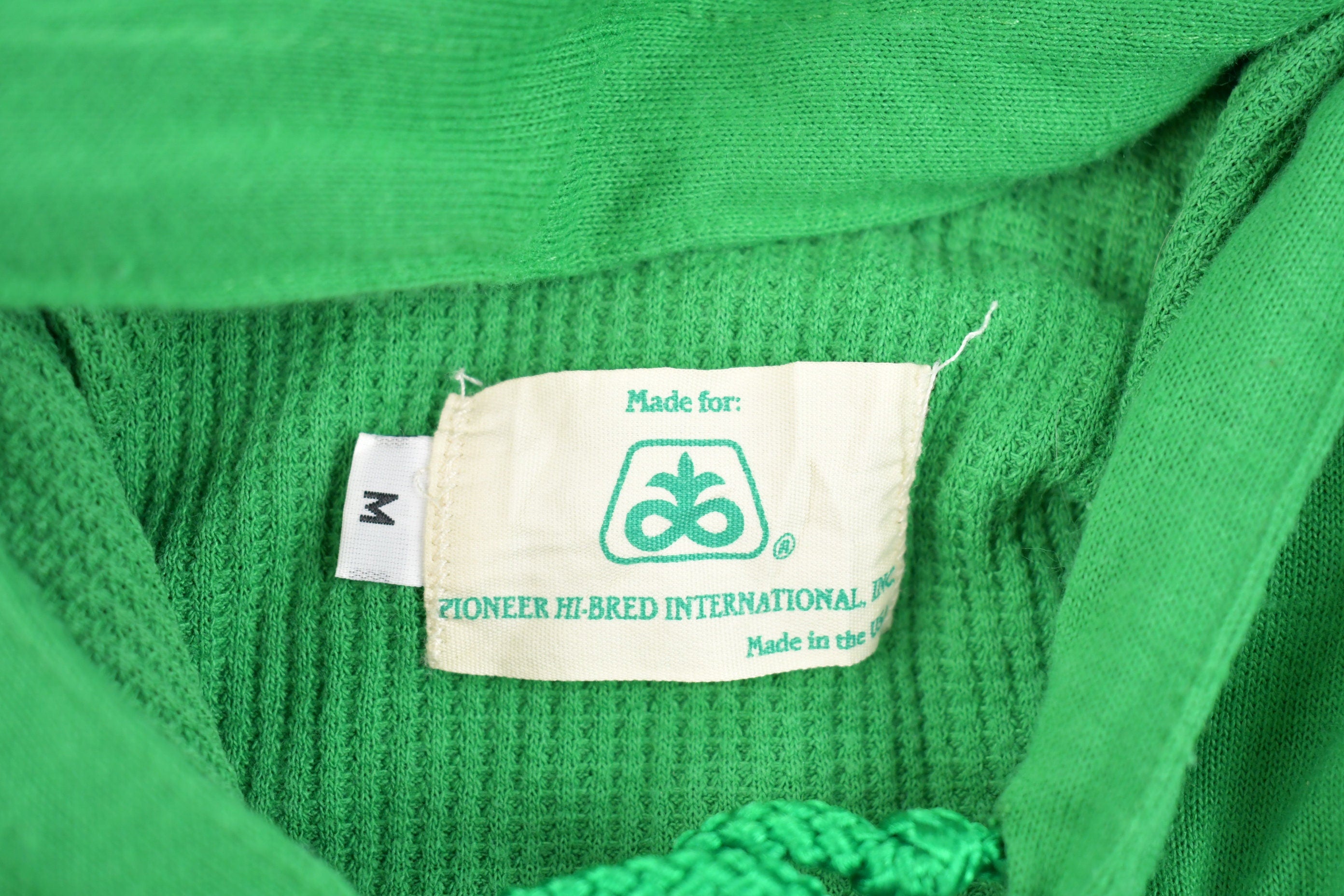 Vintage 1990s Pioneer Hi-Bred International Hoodie