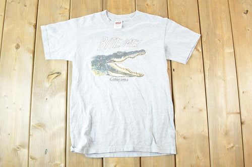 Vintage 1990s Bite Me Gatorama Souvenir T-Shirt Youth L / Made In USA / Vintage Kids Vacation Tee / Rare Destination Tee / Summer Shirt