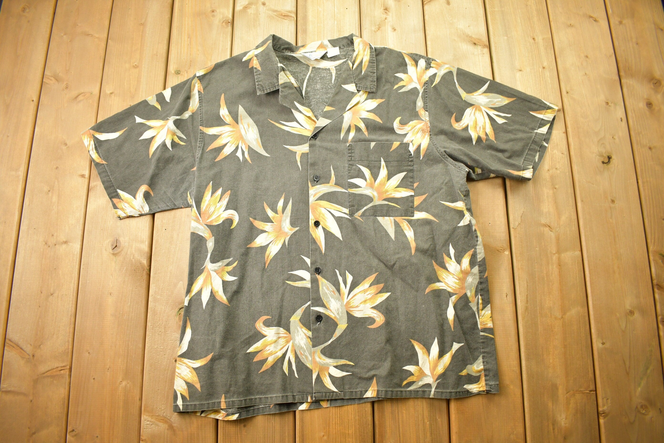Vintage 1980s Islander All Over Print Floral Button Up Shirt