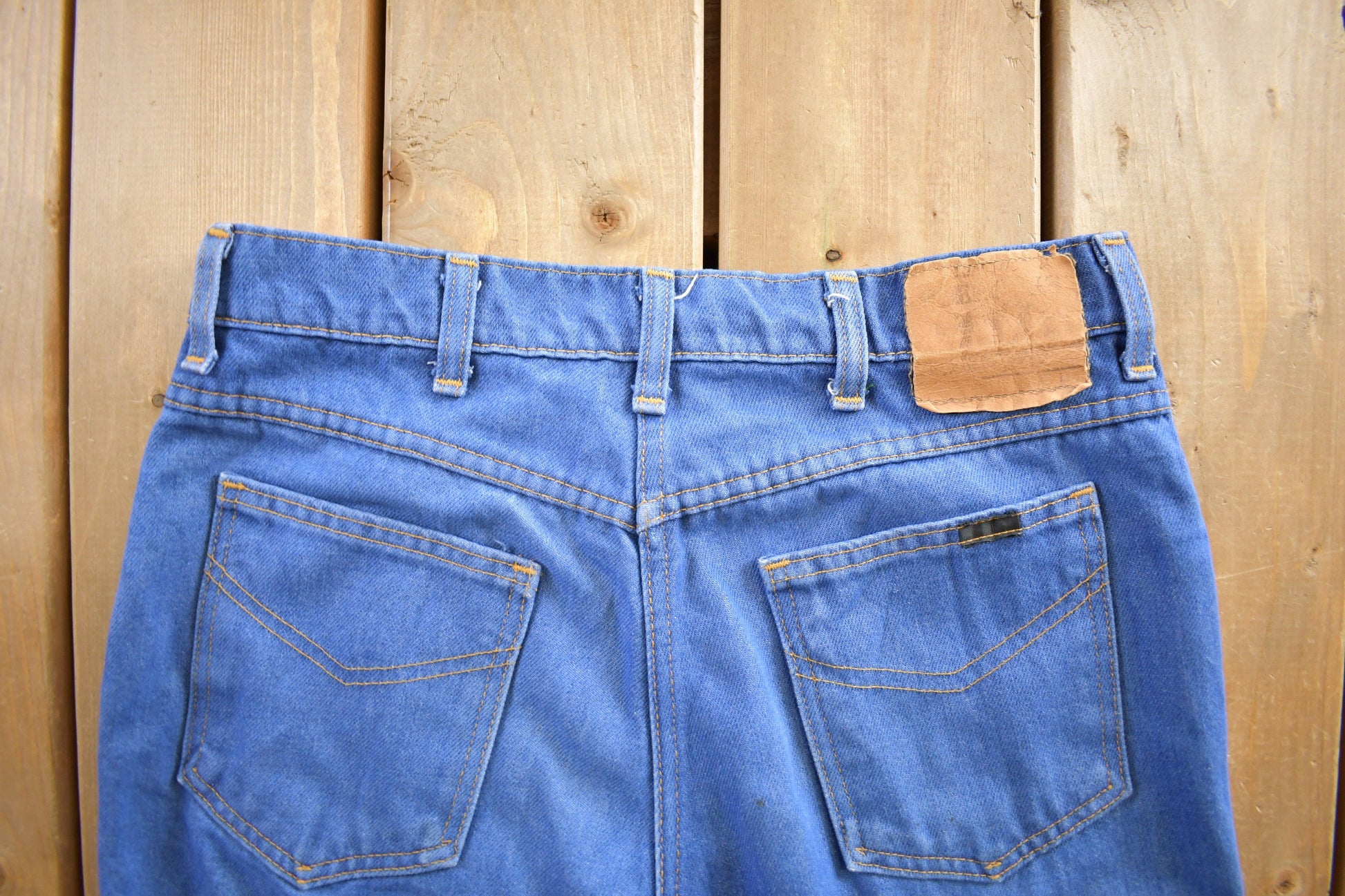 Vintage 1980s Distressed Blue Jeans Size 32x36