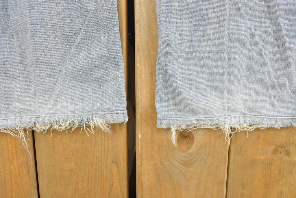 Vintage 1990s Levi's 517 Boot Cut Denim Jeans Men's 34 x 31 / Vintage Denim / Vintage Levi's / Levi Jeans / Boot Cut Jeans / Distressing