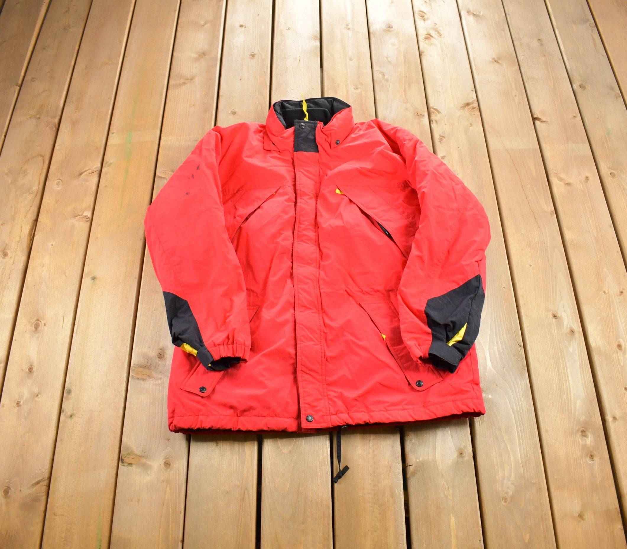 Vintage 1990s Marlboro Country Store Puffer Jacket