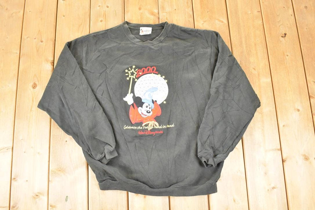 Vintage Y2K Walt Disney World Embroidered Crewneck Sweater Men's M