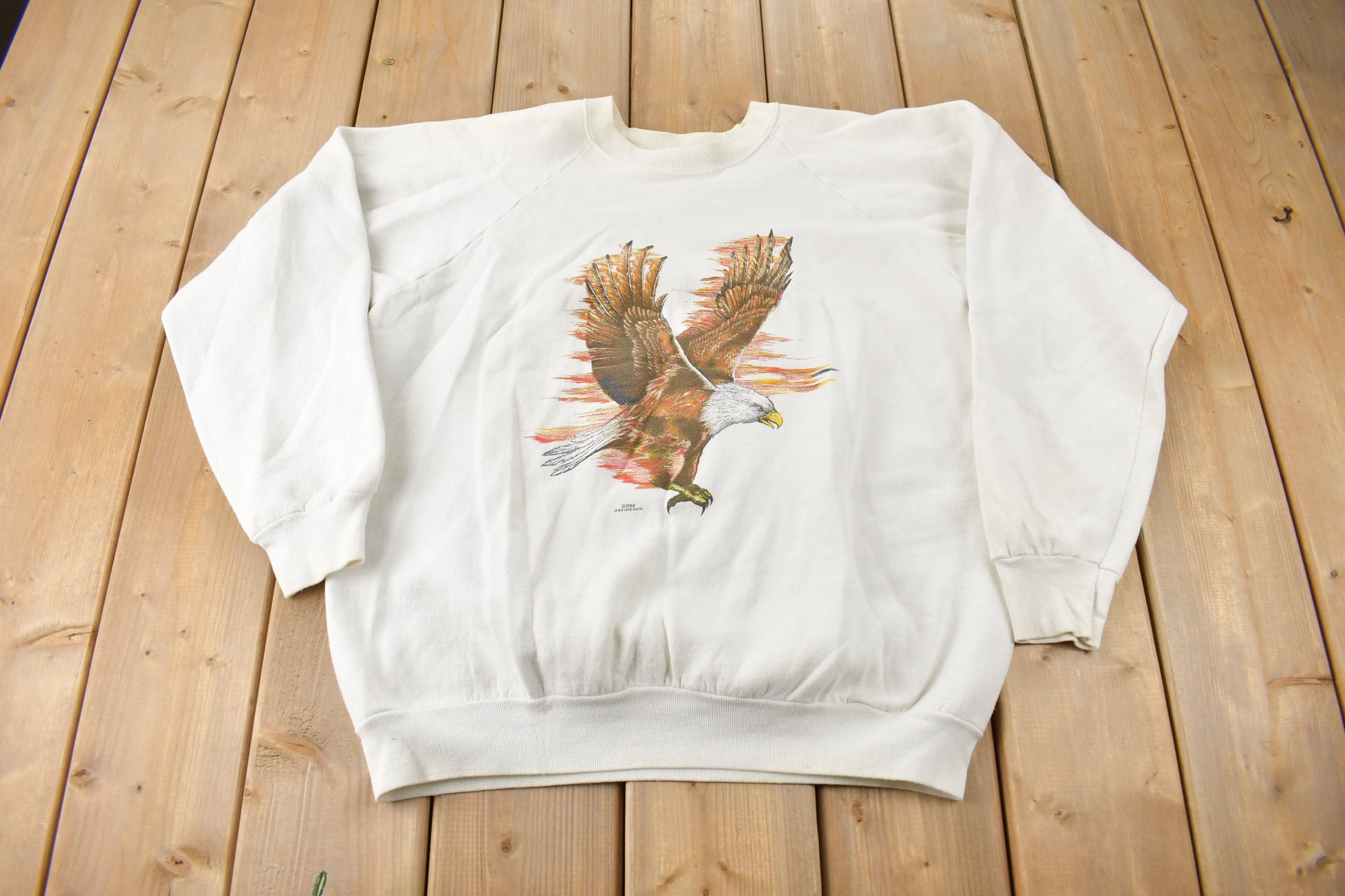 Vintage 1988 American Bald Eagle Graphic Crewneck Sweatshirt / 80s Crewneck / Souvenir / Made In USA / Outdoorsman / Nature Theme