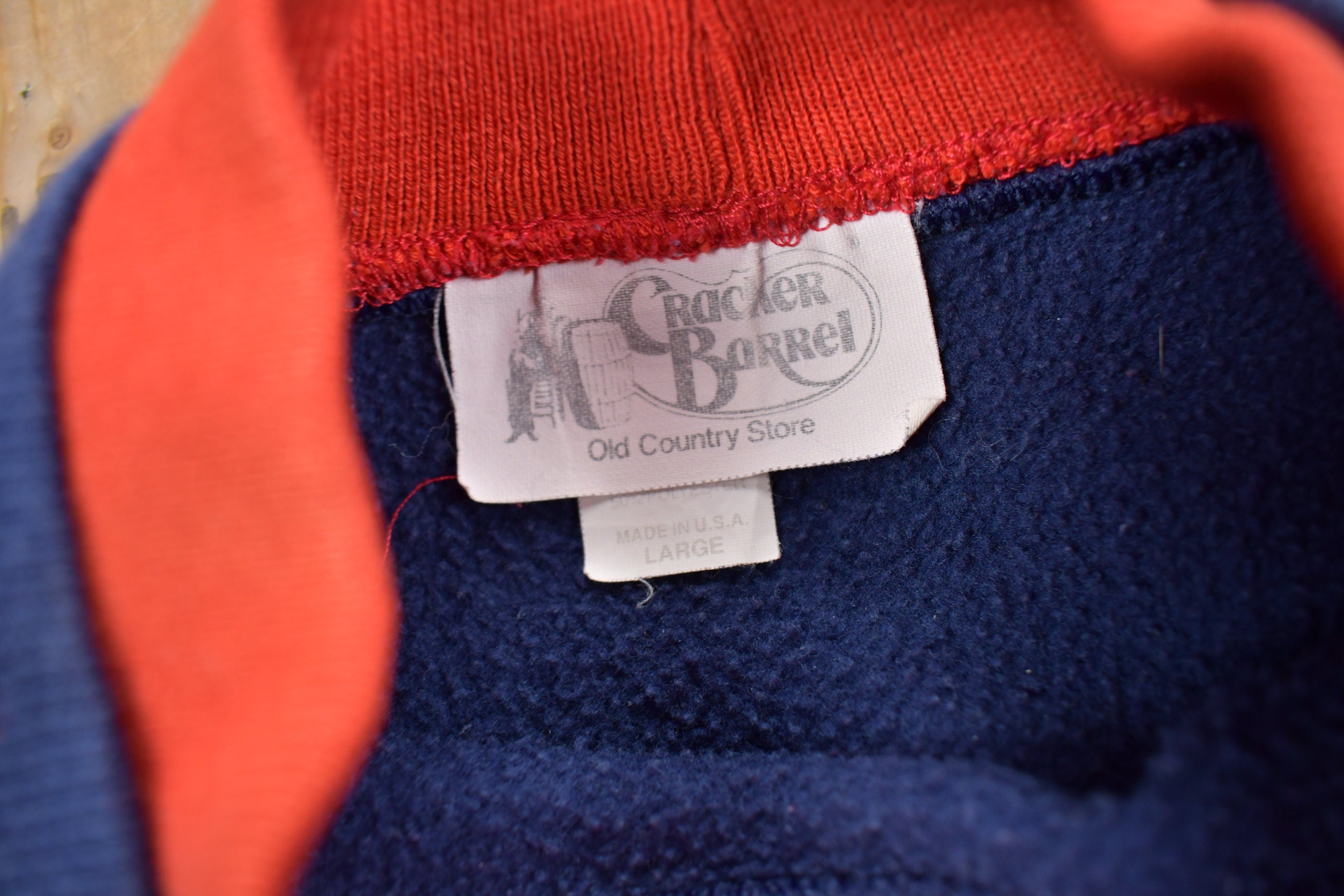 Vintage 1990s Bird Graphic Double Collar Crewneck
