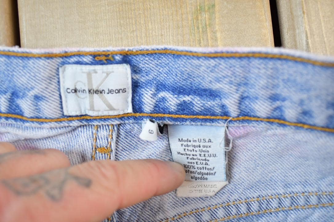 Vintage 1990s Calvin Klein Jeans Size 26 x 26