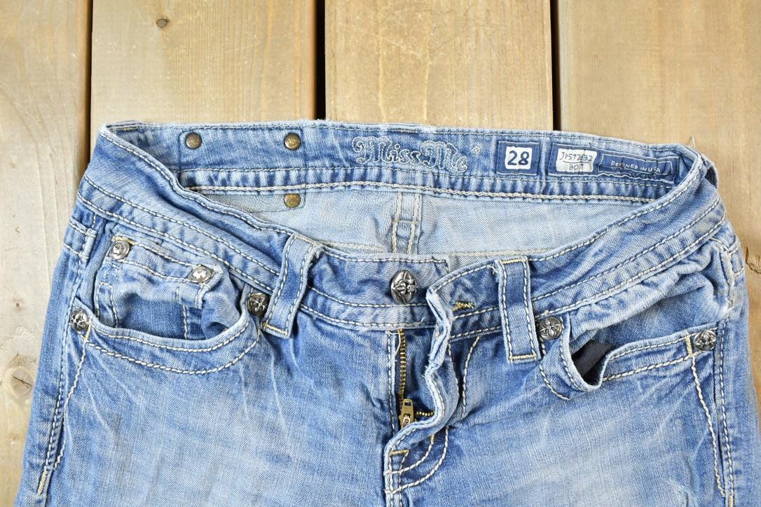 Vintage Y2K Miss Me Bedazzled Low Rise Jeans Size 28x31