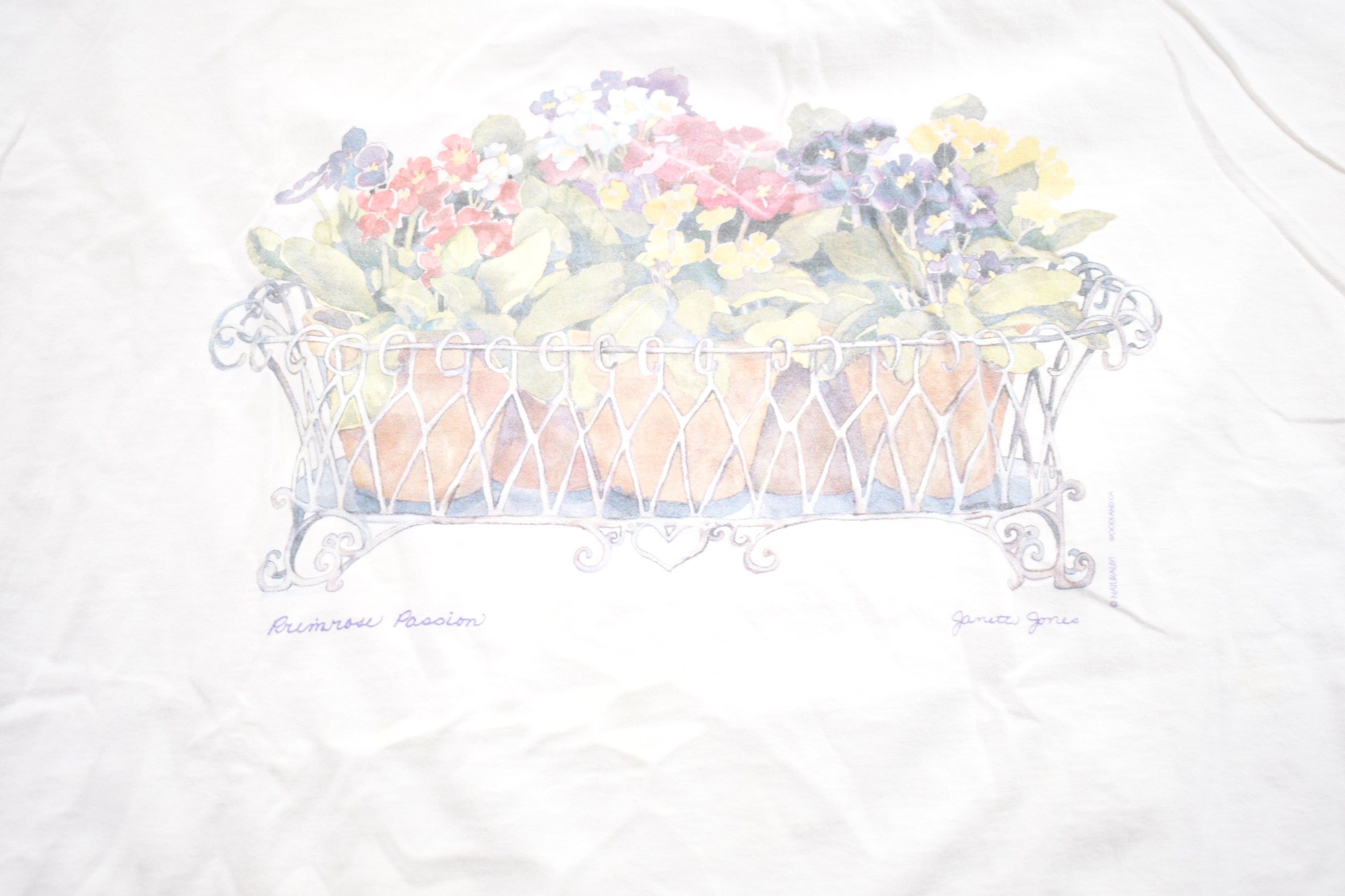 Vintage 1990s Flower Basket Graphic T-Shirt