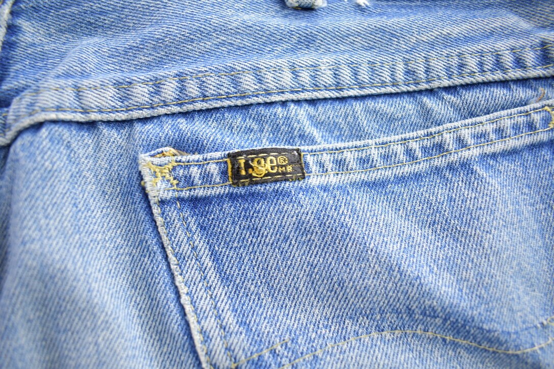 Vintage 1980s Distressed Lee Denim Jeans Made In USA Size 34x30
