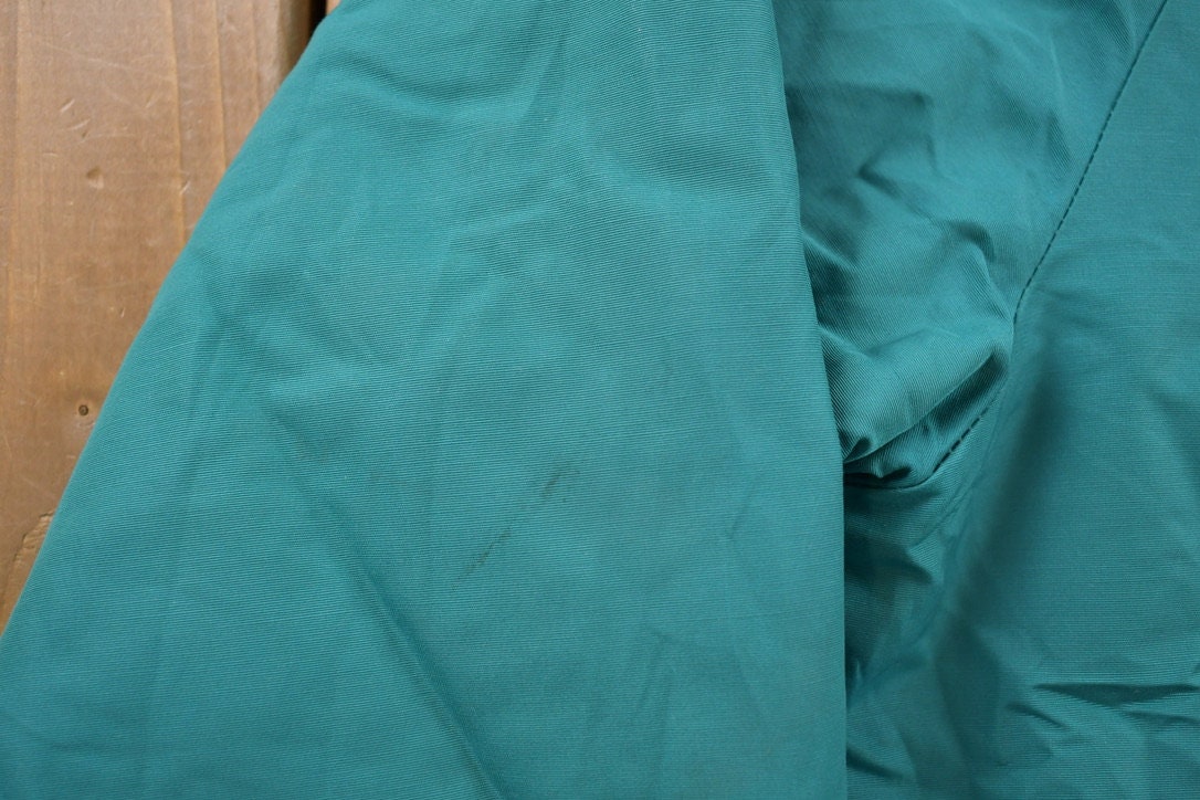 Vintage 1990s Columbia Thinsulate Lined Windbreaker Jacket
