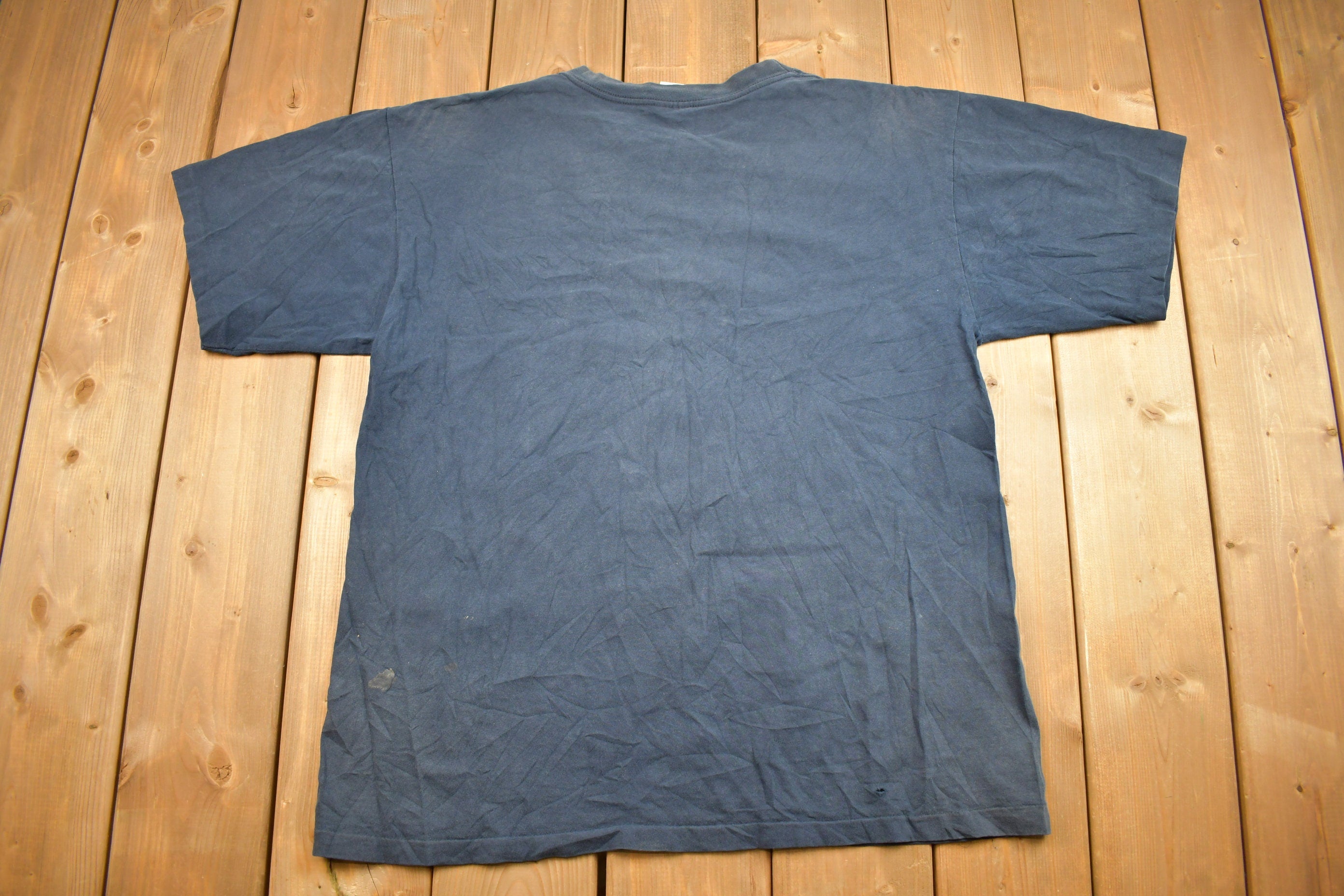 Vintage 1990s Leaping Dolphins Graphic T-Shirt