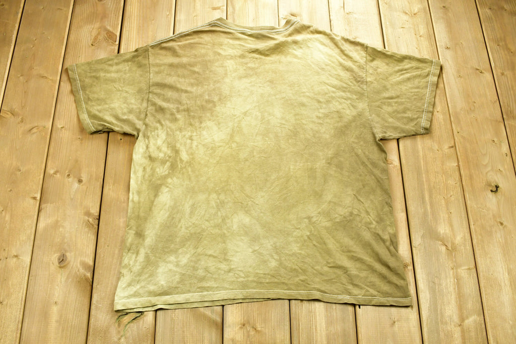 Vintage 90's Native American Animal Graphic T-Shirt