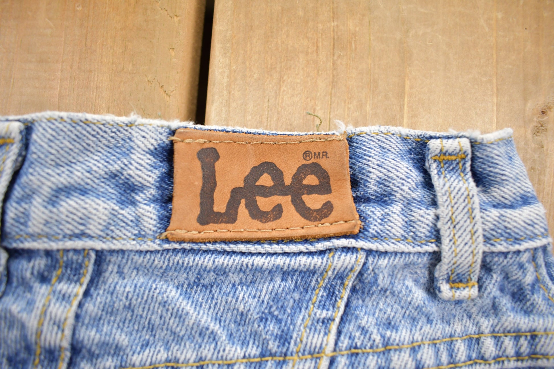 Vintage 1980s Lee Light Wash Denim Women's Jeans Size 30 x 26.5