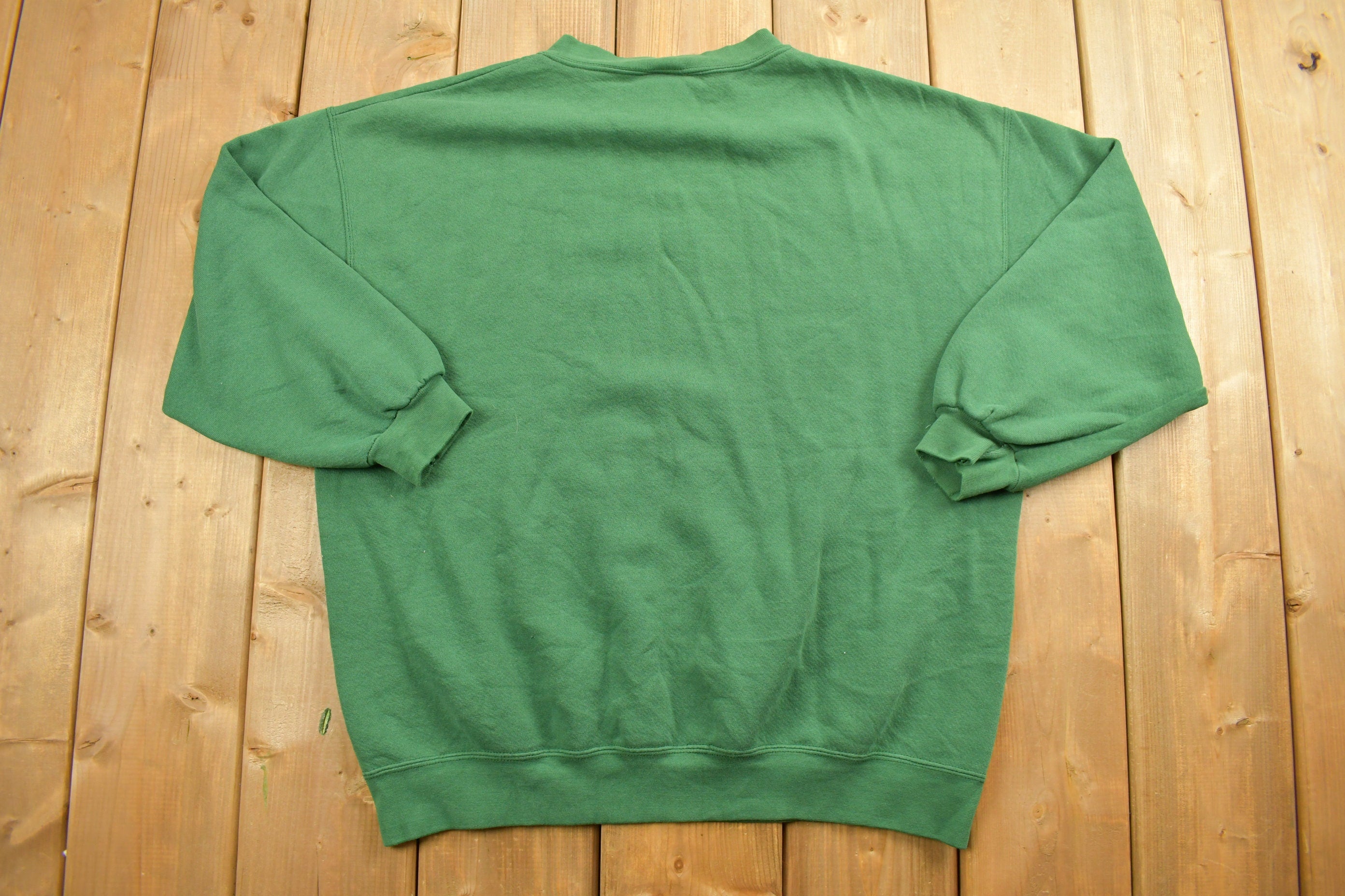 Vintage 1990s Walt Disney World Tigger Graphic Disney Crewneck