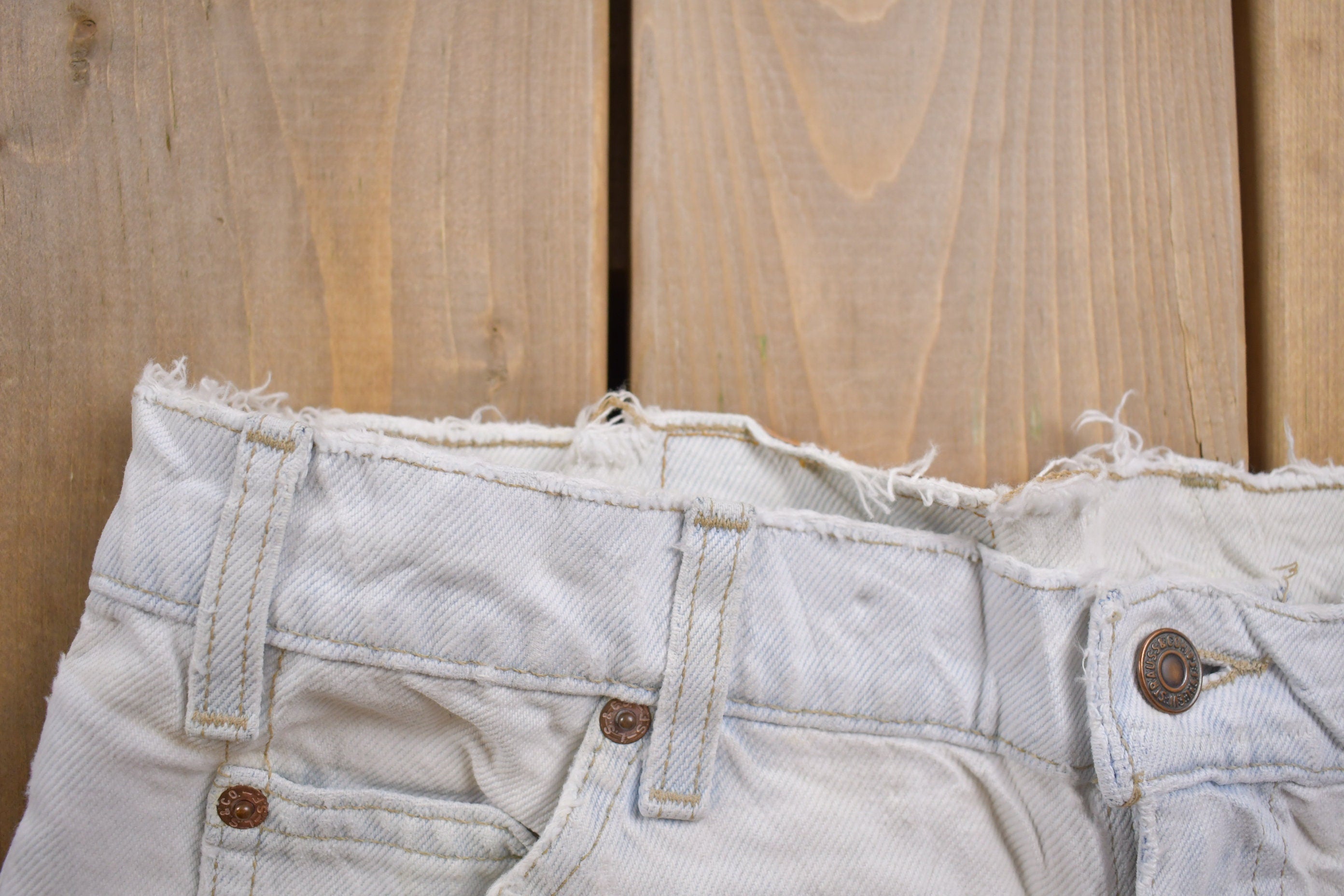 Vintage 1990s Levi's 505 Red Tab Distressed Jean Shorts Size 34