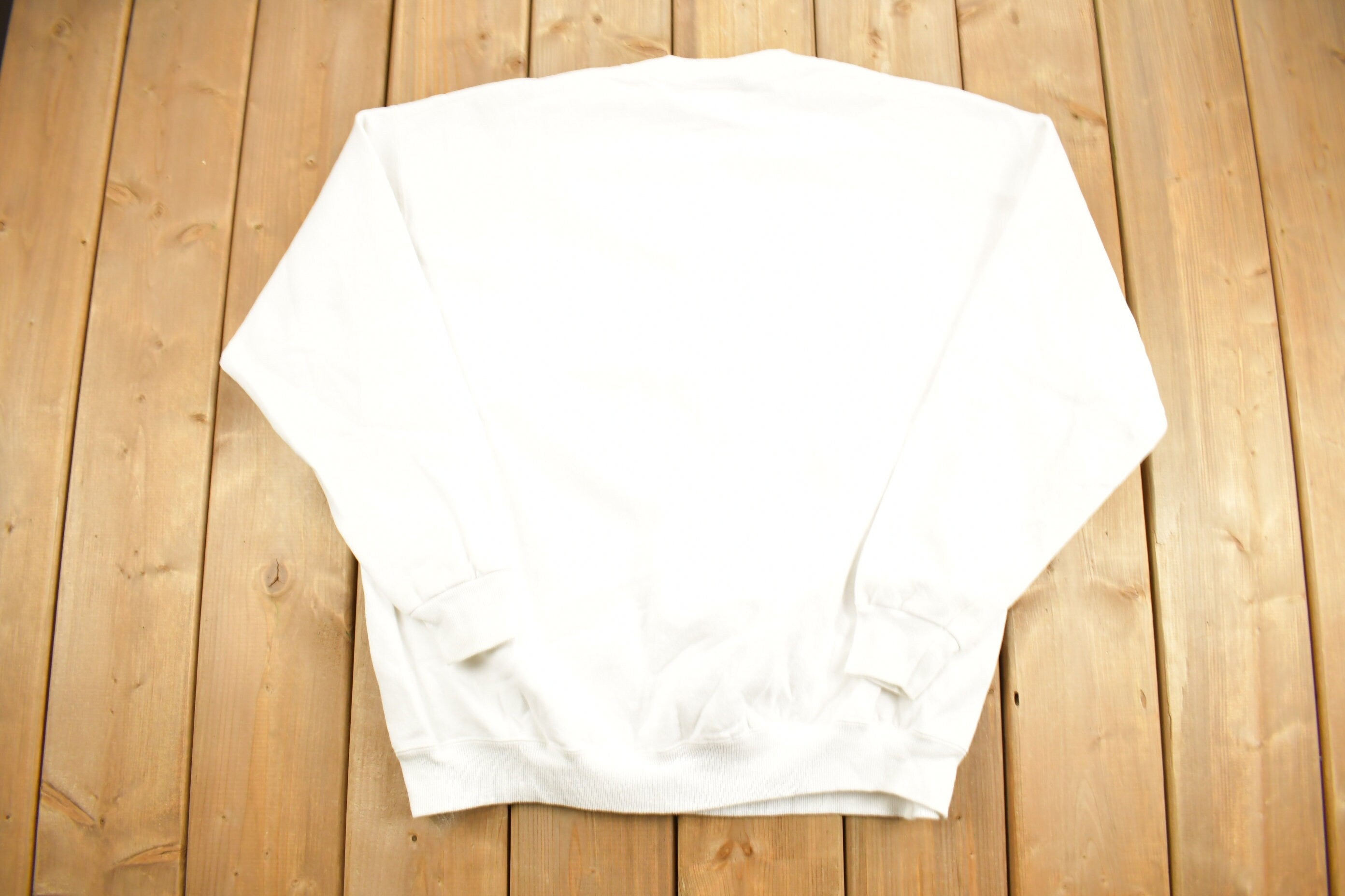 Vintage 1990s Snowman & Animals Themed Crewneck Sweatshirt