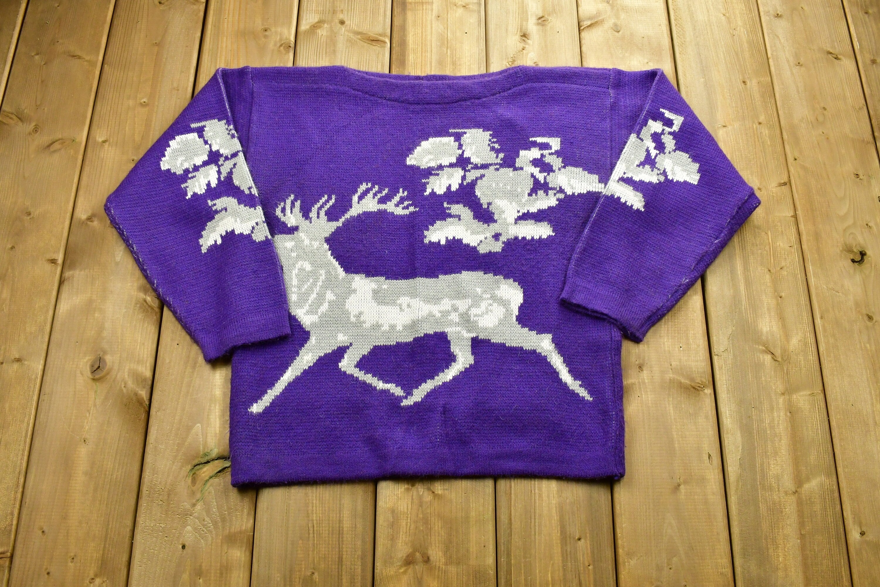 Vintage 90's Deer Graphic Knitted Sweater