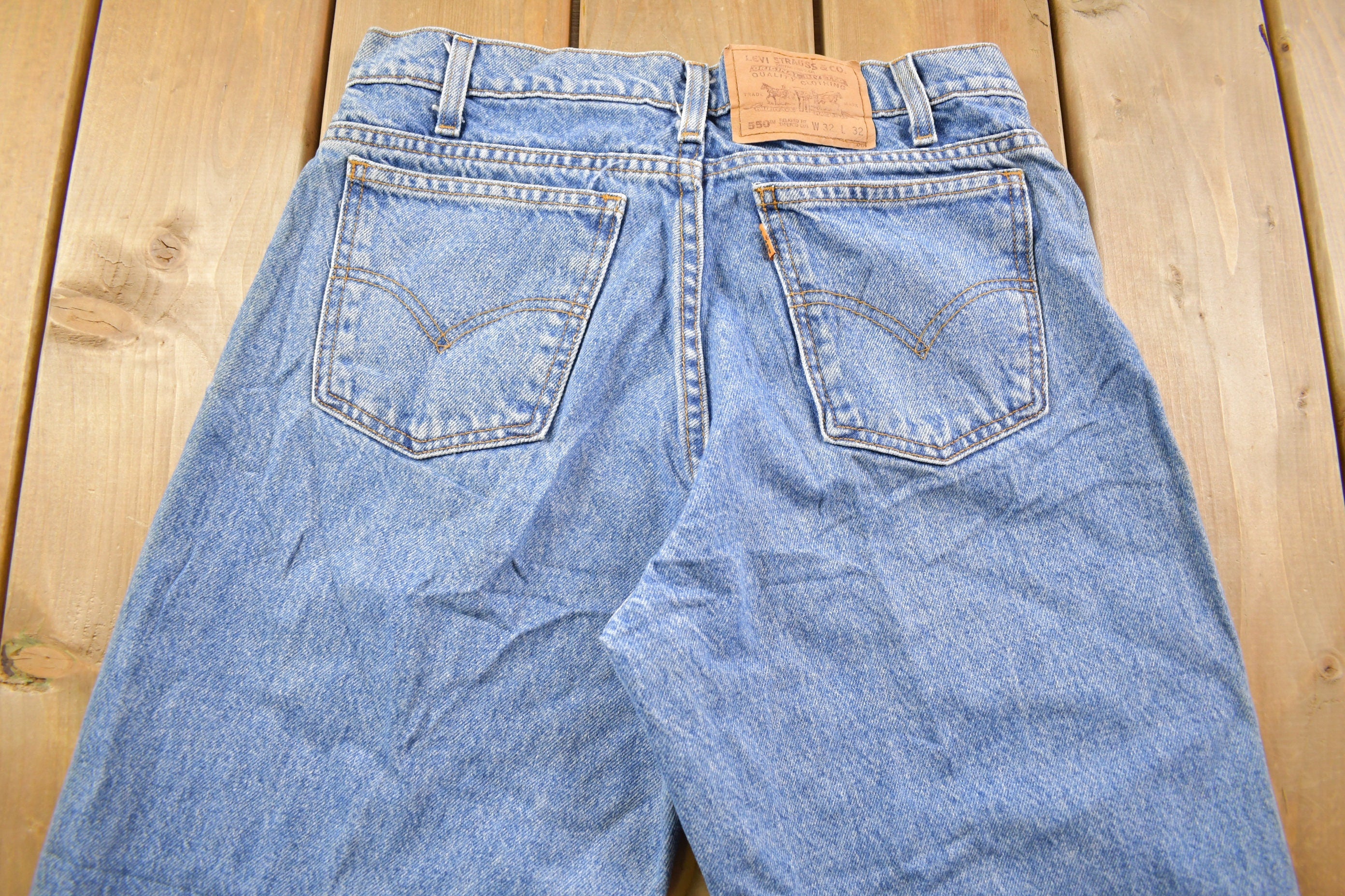 Vintage 1990s Levi's 550 Medium Wash Jeans Size 30 x 30
