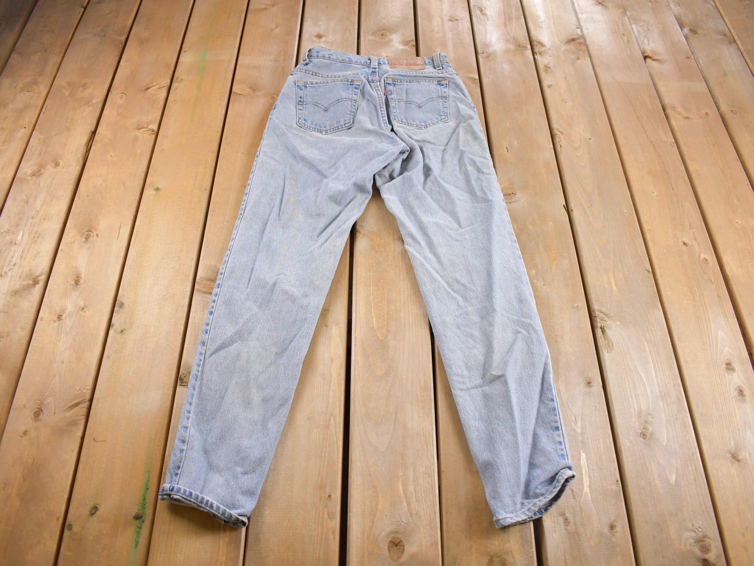 Vintage 1990s Levi's 550 Light Wash Jeans Size 28 x 31