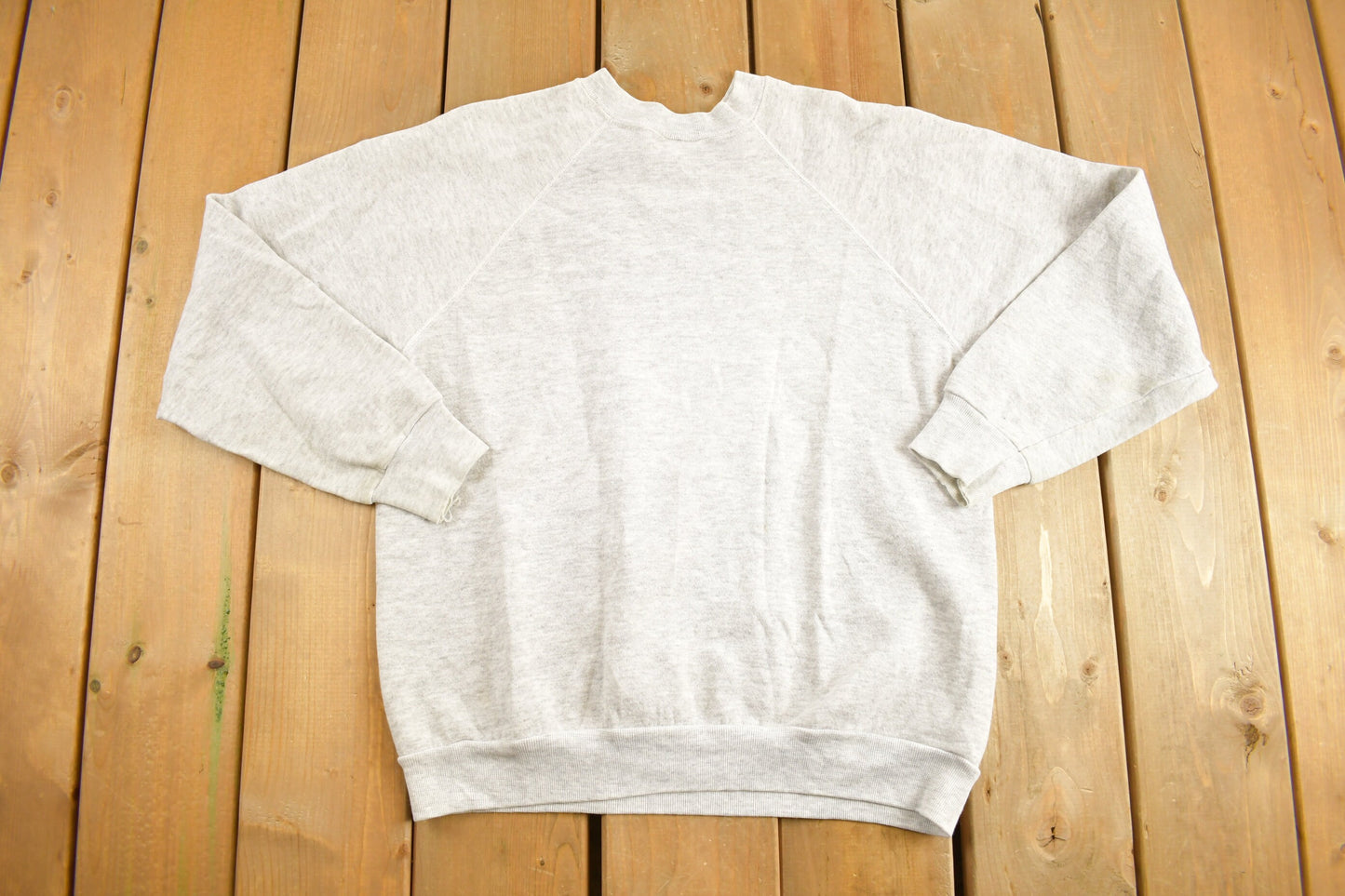 Vintage 1980s Blank Grey Crewneck Sweatshirt / Raglan / 80s Crewneck / Essential / Streetwear / 90s Blank / Tultex / Made In USA