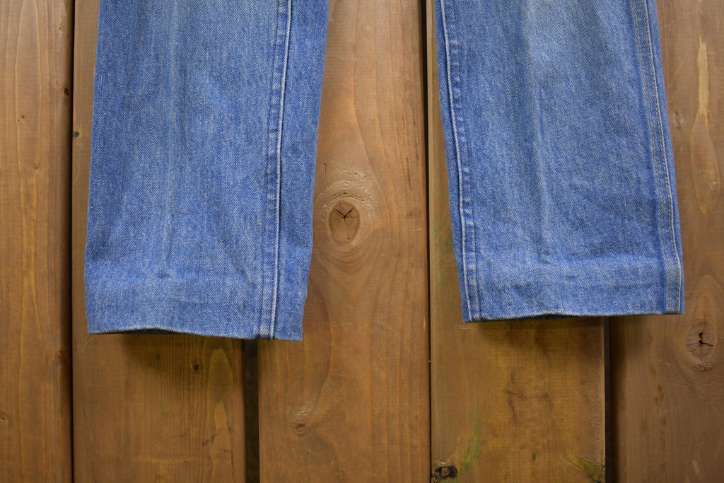 Vintage 1990's Lee Light Wash Denim Jeans 27 x 26 / Made in USA / Streetwear Fashion / Basic Blue Jeans / Vintage Pants