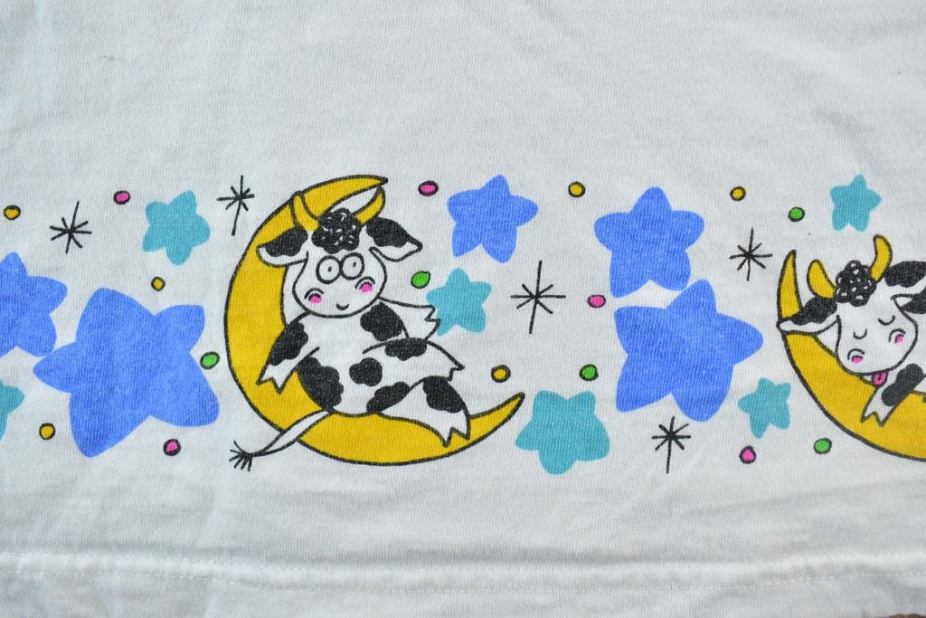 Vintage 1990s Nothing Is Ever Simple Cow Souvenir Cartoon Single Stitch Graphic Print T-Shirt / Vintage Sleepwear Streetwear / Vacation Tee