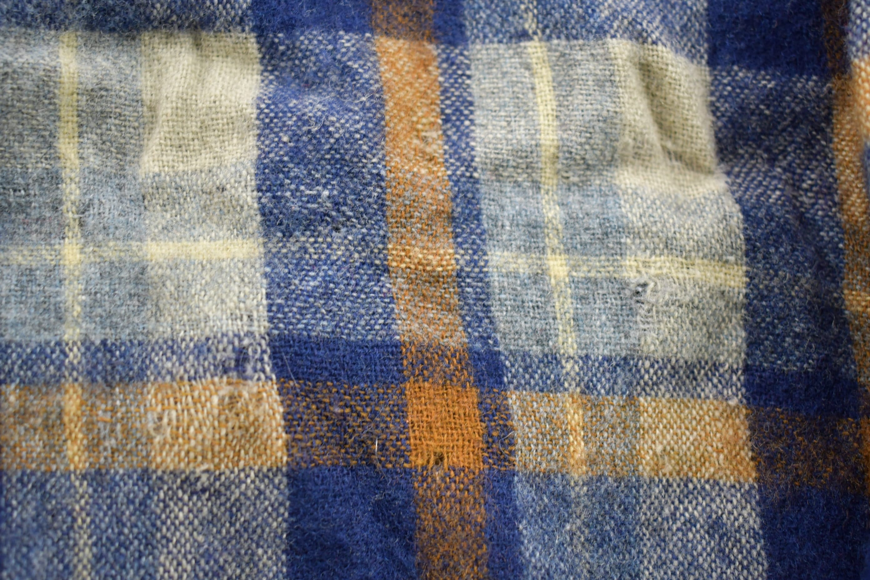 Vintage 1990s Sears Reprocessed Wool Plaid Flannel Button Up Shirt