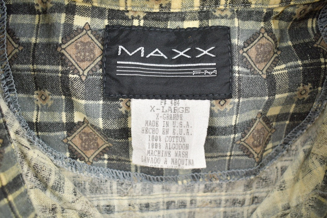 Vintage 1990s Plaid Patterned Short Sleeve Button Up Shirt