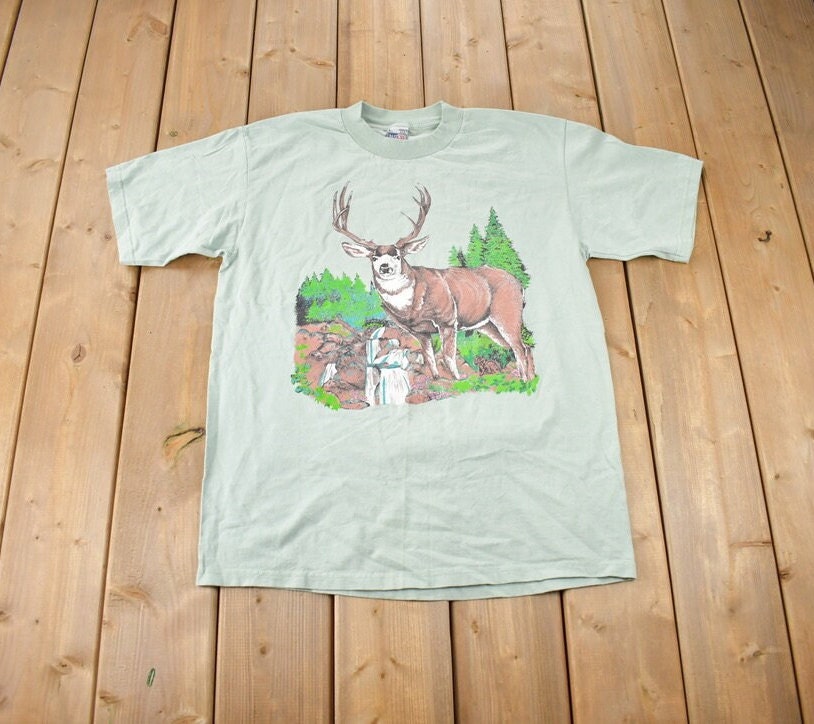 Vintage 1990s Buck Themed Nature Graphic T-Shirt Made In USA Size L